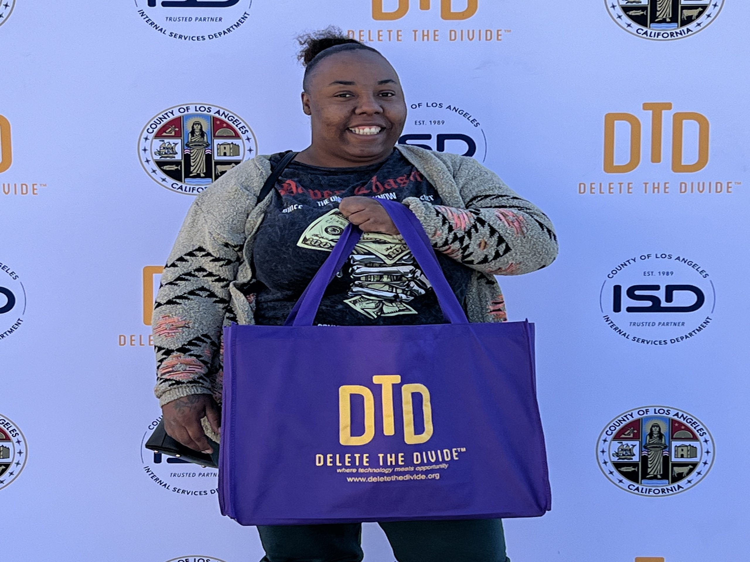 featured image for Community Build: Coat & Laptop Giveaway post