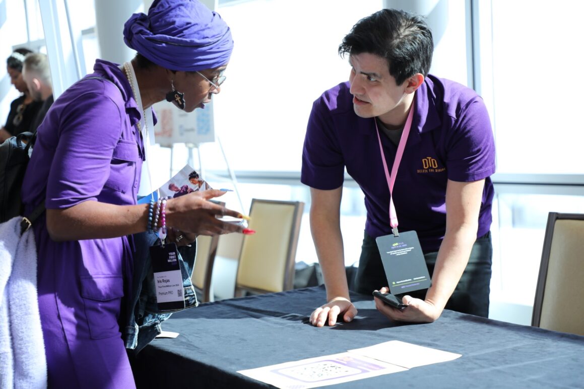 dtd intern helping a lady